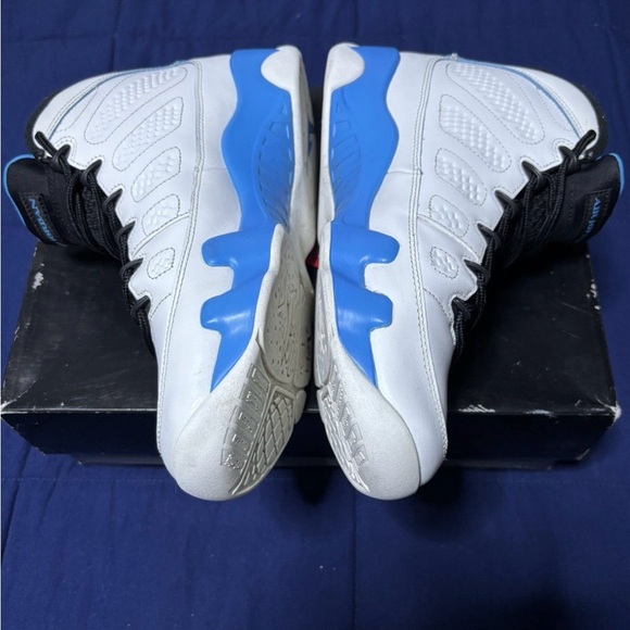 Jordan 9 Retro Powder Blue 2024 
Size 9.5 main image 7